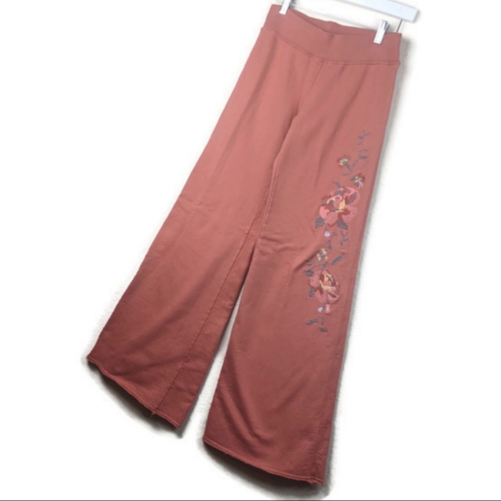 NWOT Hard Tail Boho Embroidered Flare Leg Fleece Yoga Pants Sweatpants